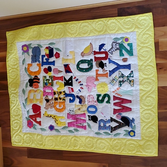 NWT Handmade Exquisite Alphabet Baby Quilt40x48 Phillipines Vlg Women1of Kind